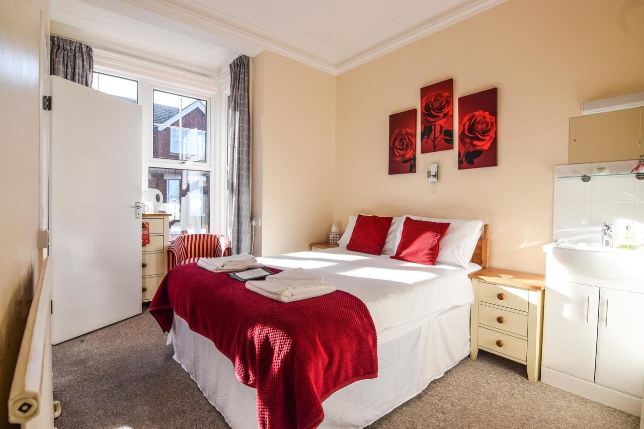Bed and Breakfast Eastbourne Reymar Экстерьер фото