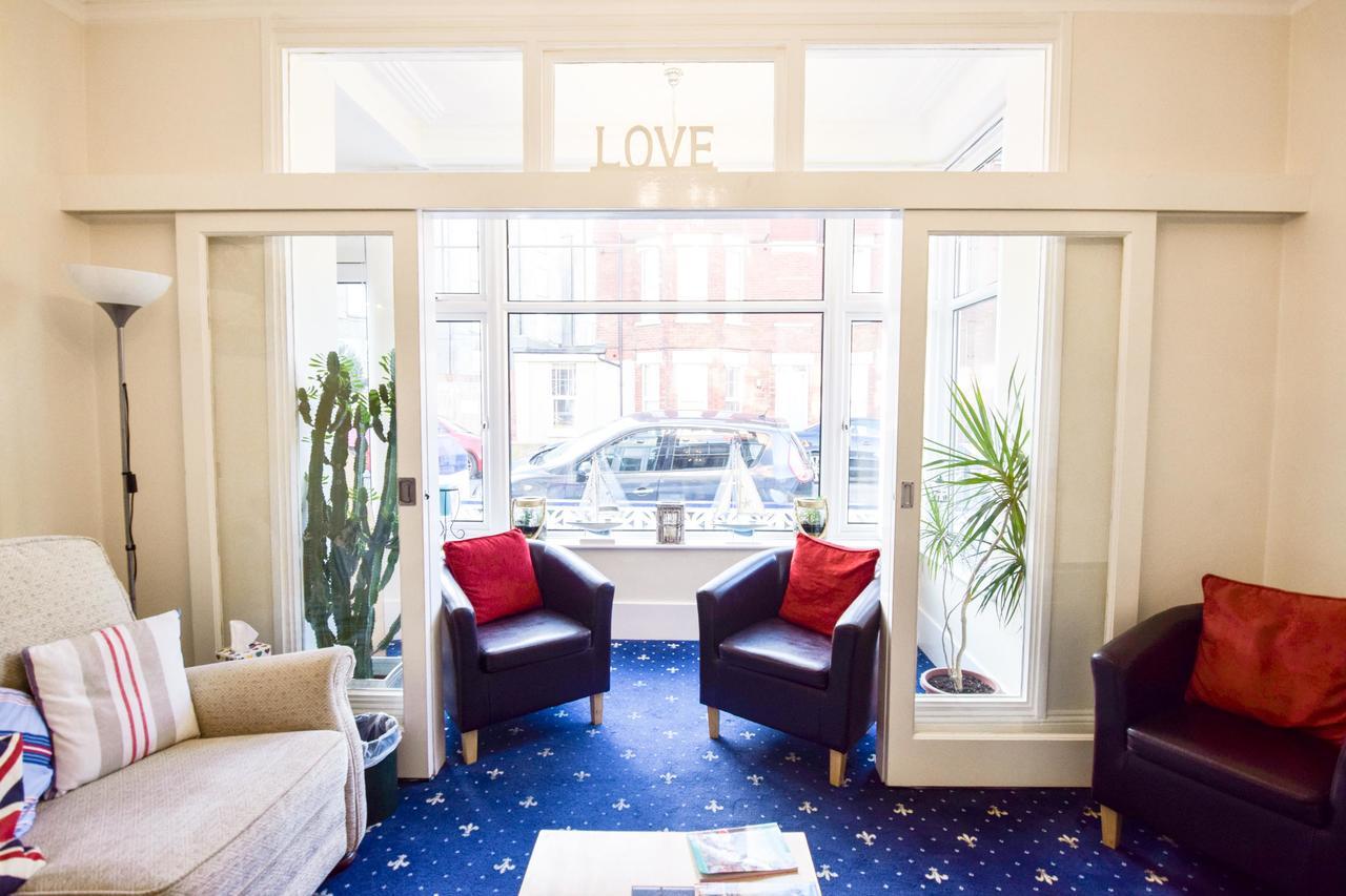 Bed and Breakfast Eastbourne Reymar Экстерьер фото